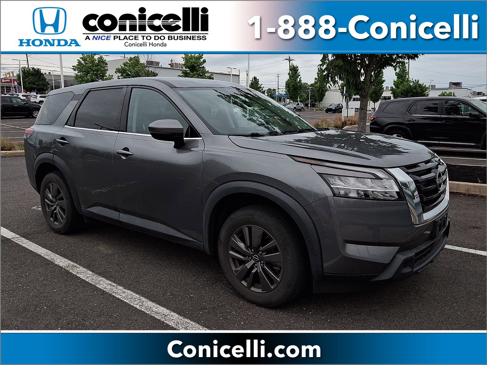 2022 Nissan Pathfinder S 4WD's photo