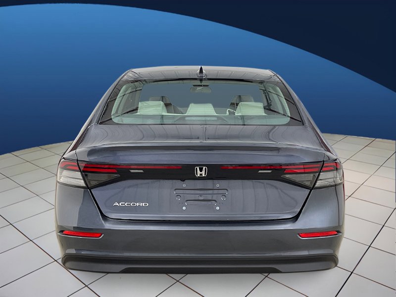2025 Honda Accord LX photo 4
