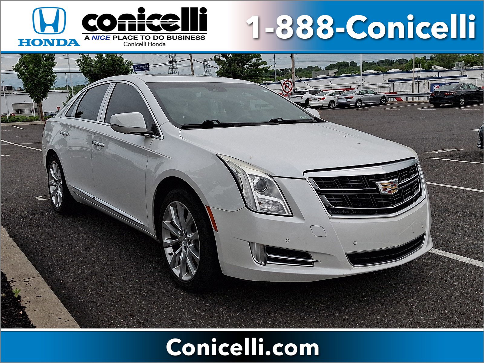 2016 Cadillac XTS 3.6L AWD Luxury Collection's photo