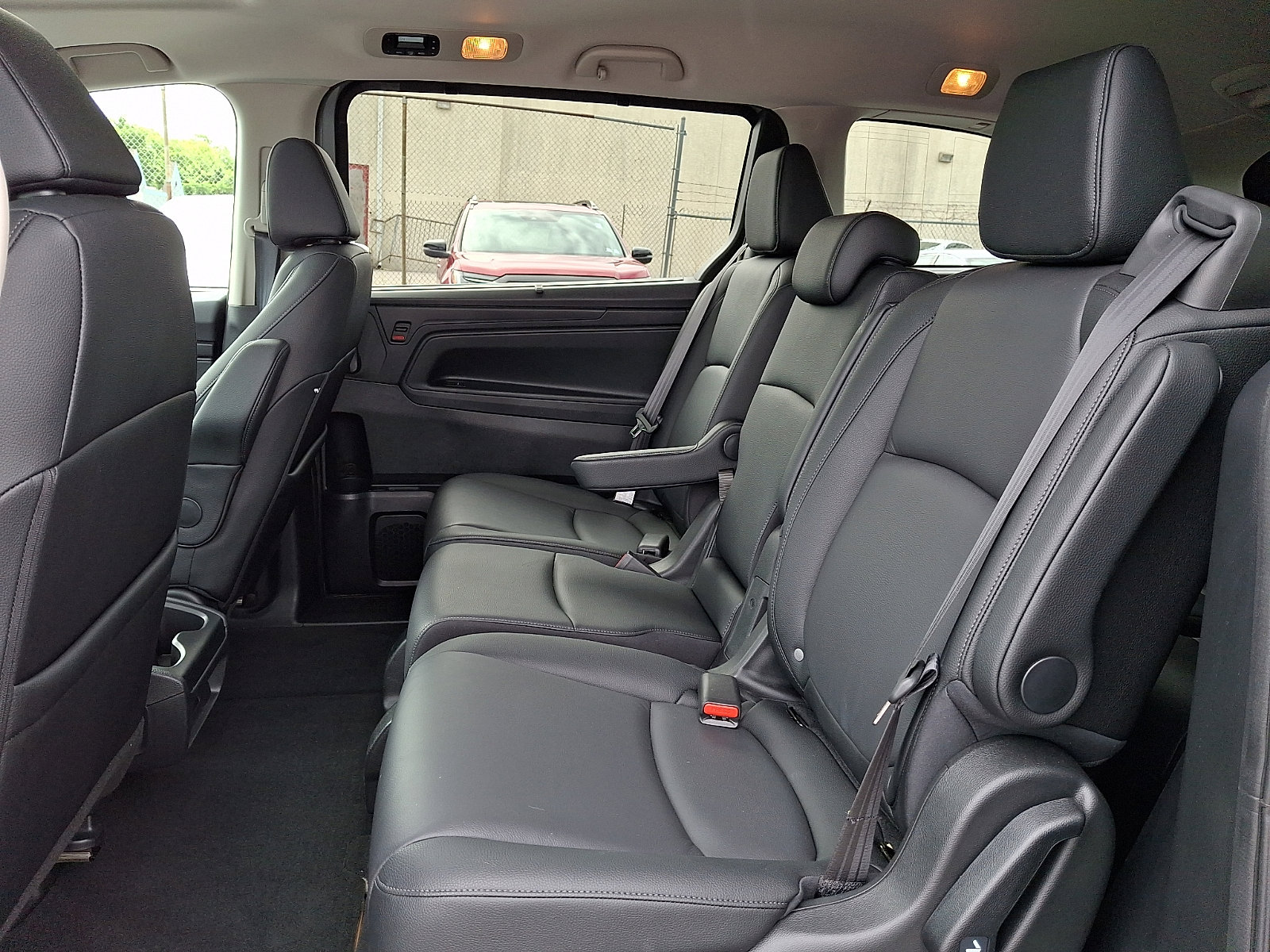 2026 Honda Odyssey EX-L - Photo 11