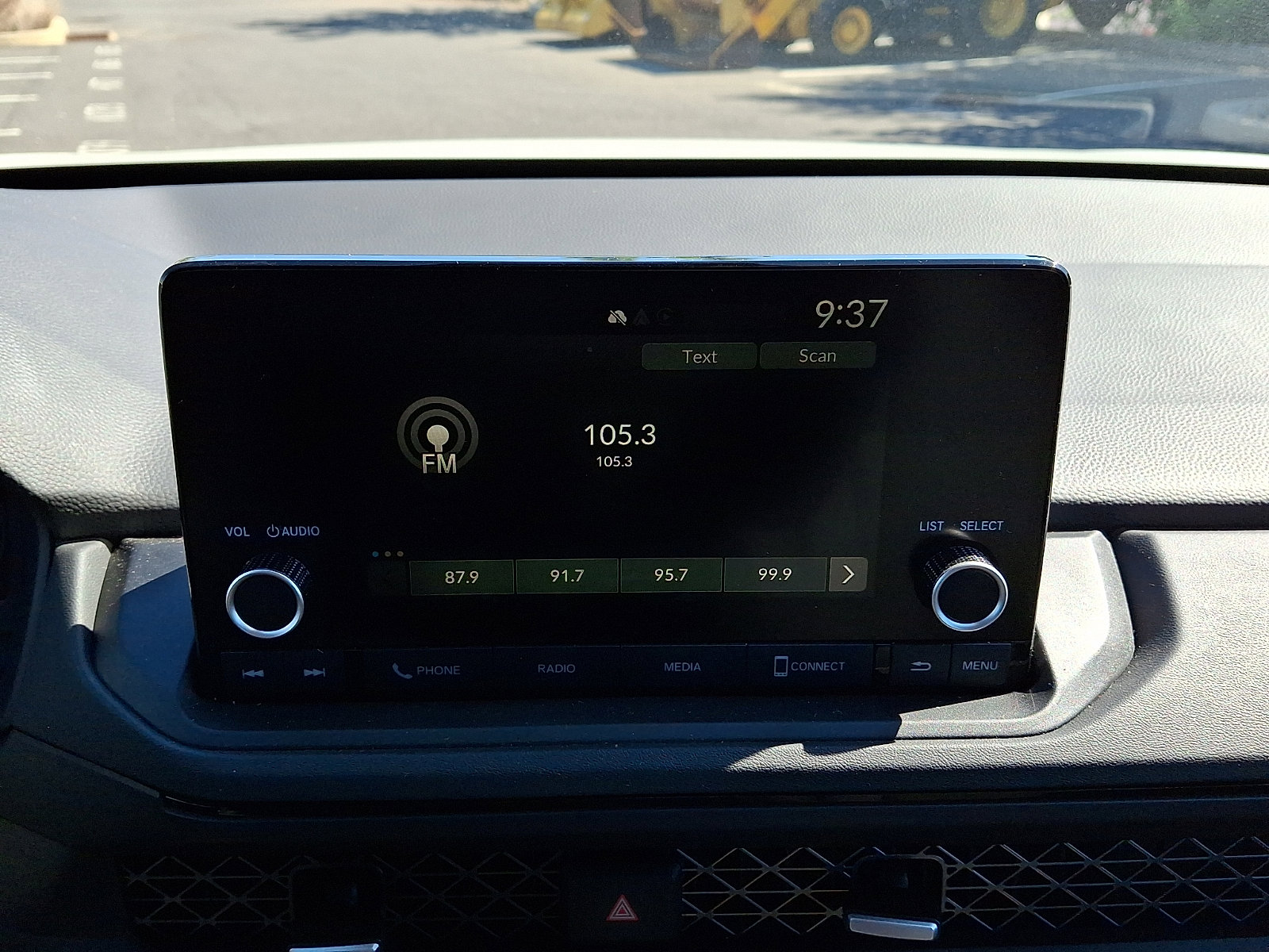 2025 Honda Accord SE - Photo 17