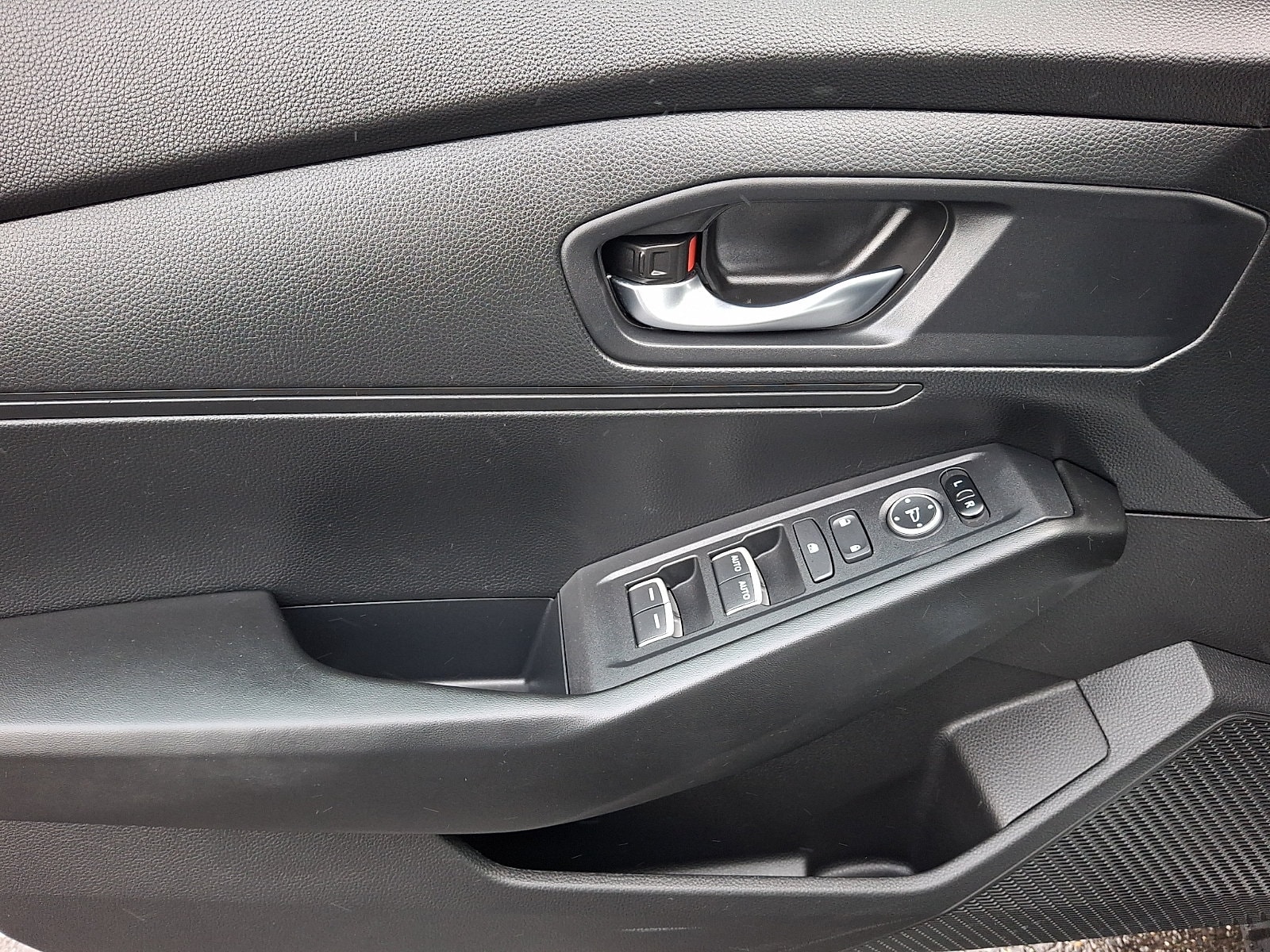 2023 Honda Accord LX - Photo 12
