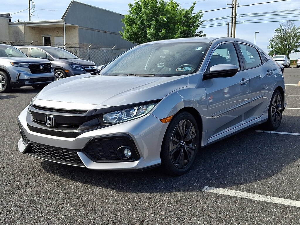 Used 2017 Honda Civic EX-L w/Navi Hatchback