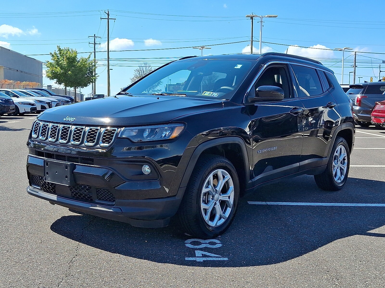 2024 Jeep Compass Latitude photo 2