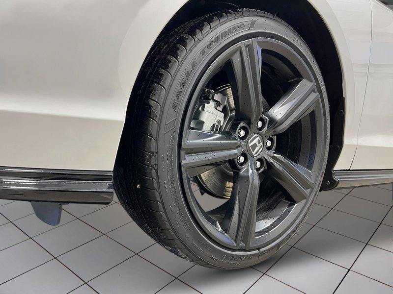 2025 Honda Accord Hybrid Sport-L - Photo 11