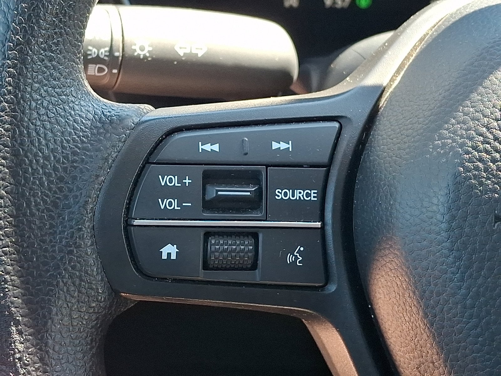 2025 Honda CR-V LX - Photo 20