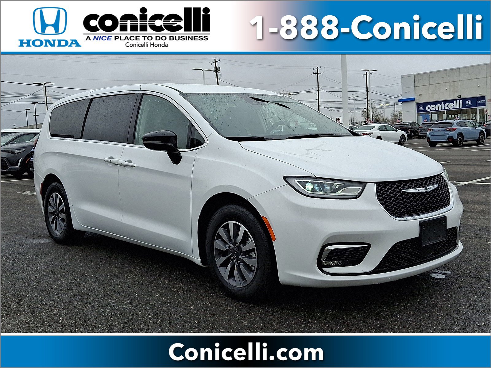 2024 Chrysler Pacifica PHEV Select