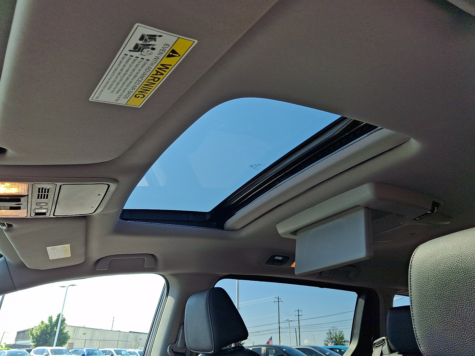 2024 Honda Odyssey Touring - Photo 15