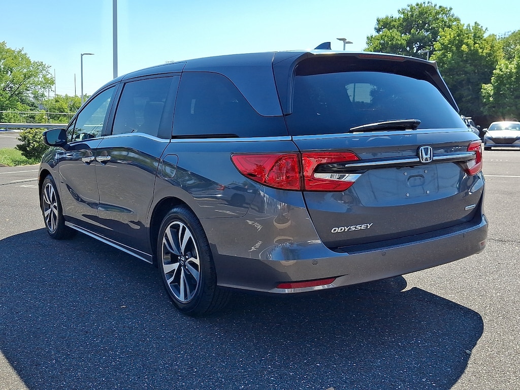 Certified 2024 Honda Odyssey Touring Van