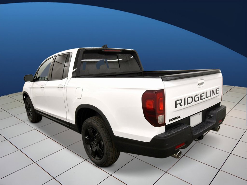 2026 Honda Ridgeline Black Edition photo 2