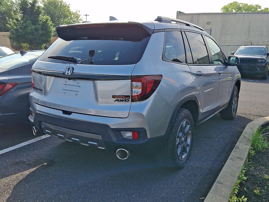 Used 2024 Honda Passport TrailSport SUV