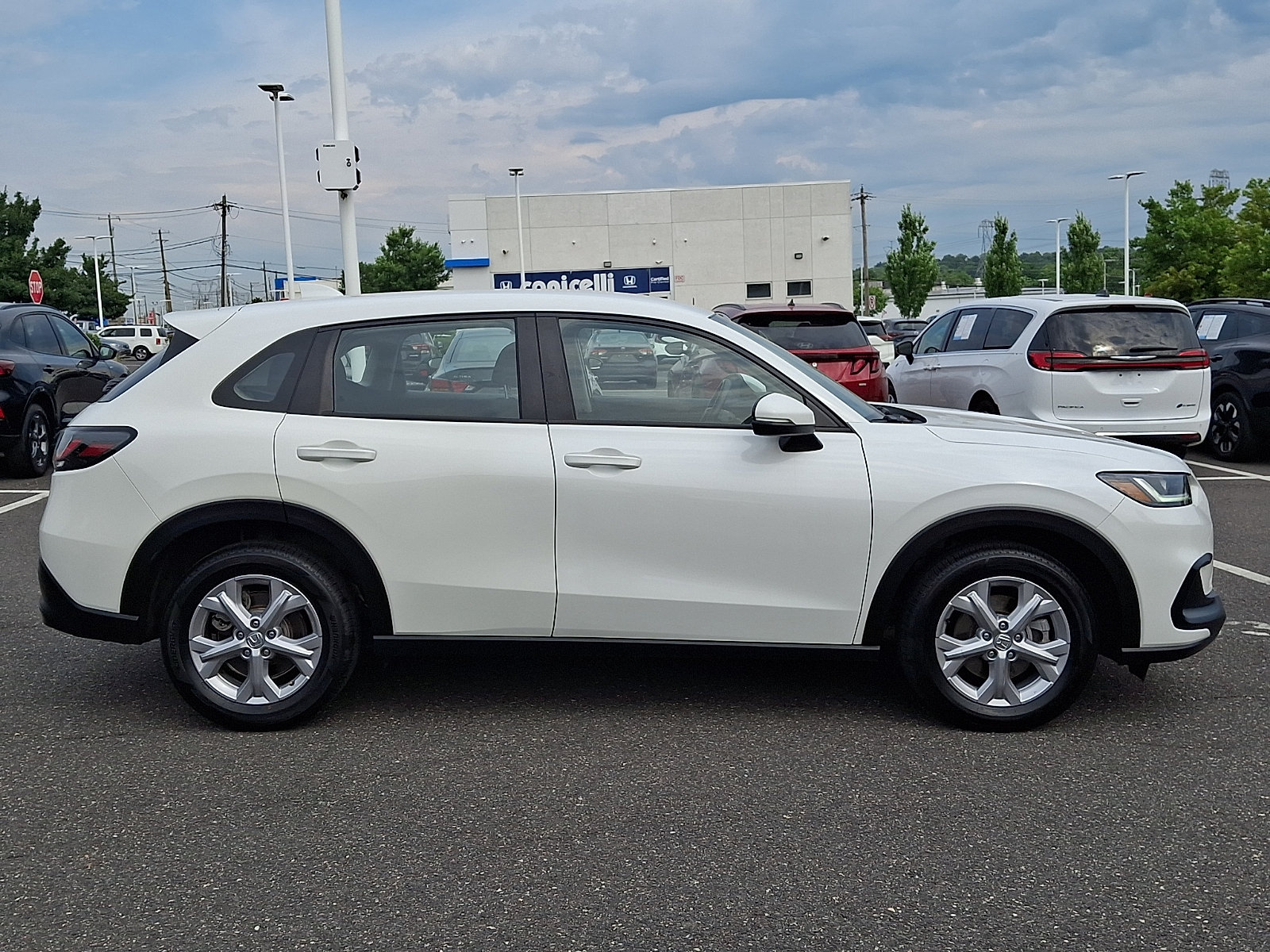 2023 Honda HR-V LX - Photo 7