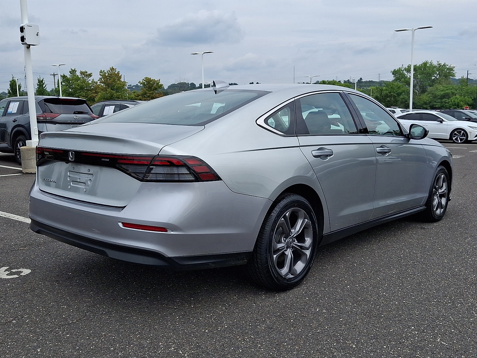 2024 Honda Accord EX - Photo 6
