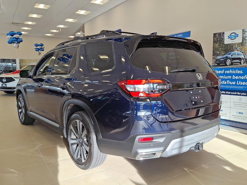 Certified 2023 Honda Pilot Touring SUV