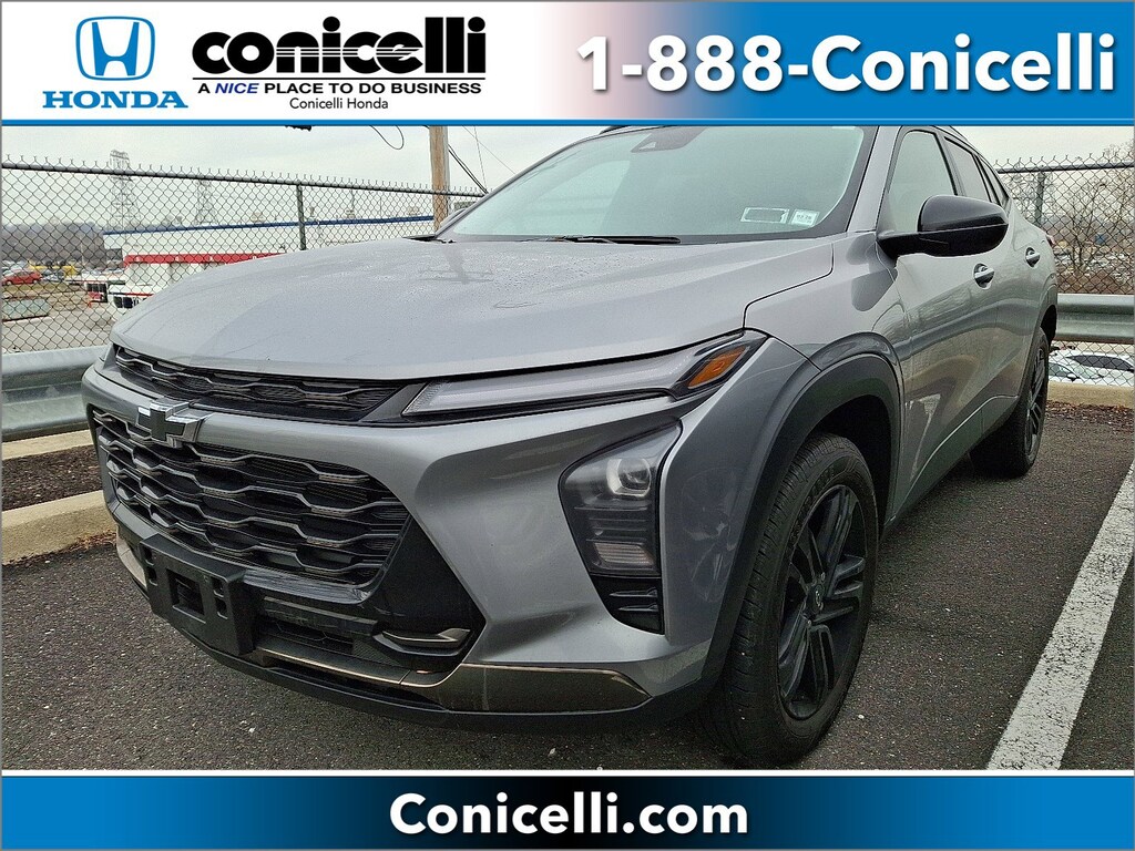 Used 2025 Chevrolet Trax ACTIV SUV