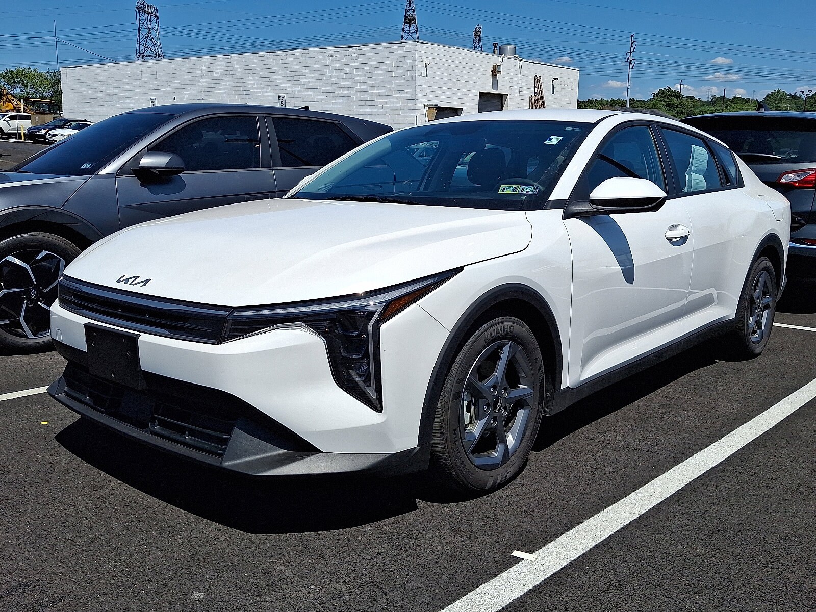 2025 Kia K4 LXS photo 2