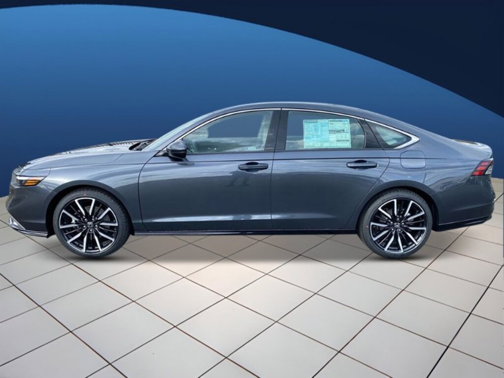 Details and pictures on a new vehicle, from Conicelli Honda auto dealer