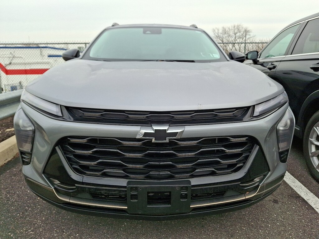 Used 2025 Chevrolet Trax ACTIV SUV