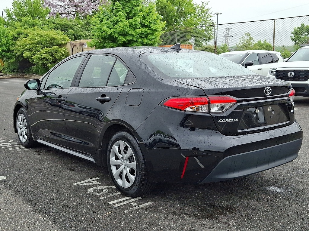 Used 2024 Toyota Corolla LE Sedan