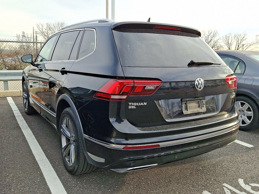 Used 2018 Volkswagen Tiguan 2.0T SE 4MOTION SUV