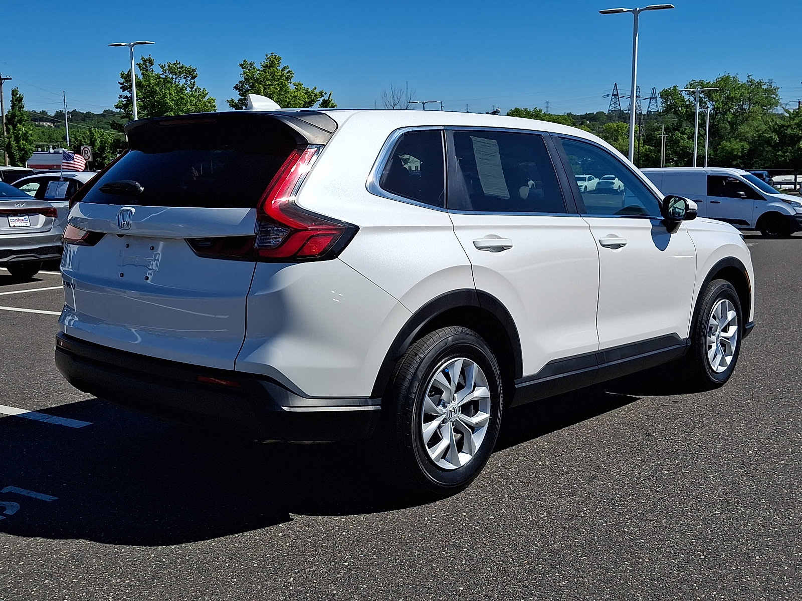 2025 Honda CR-V LX - Photo 6
