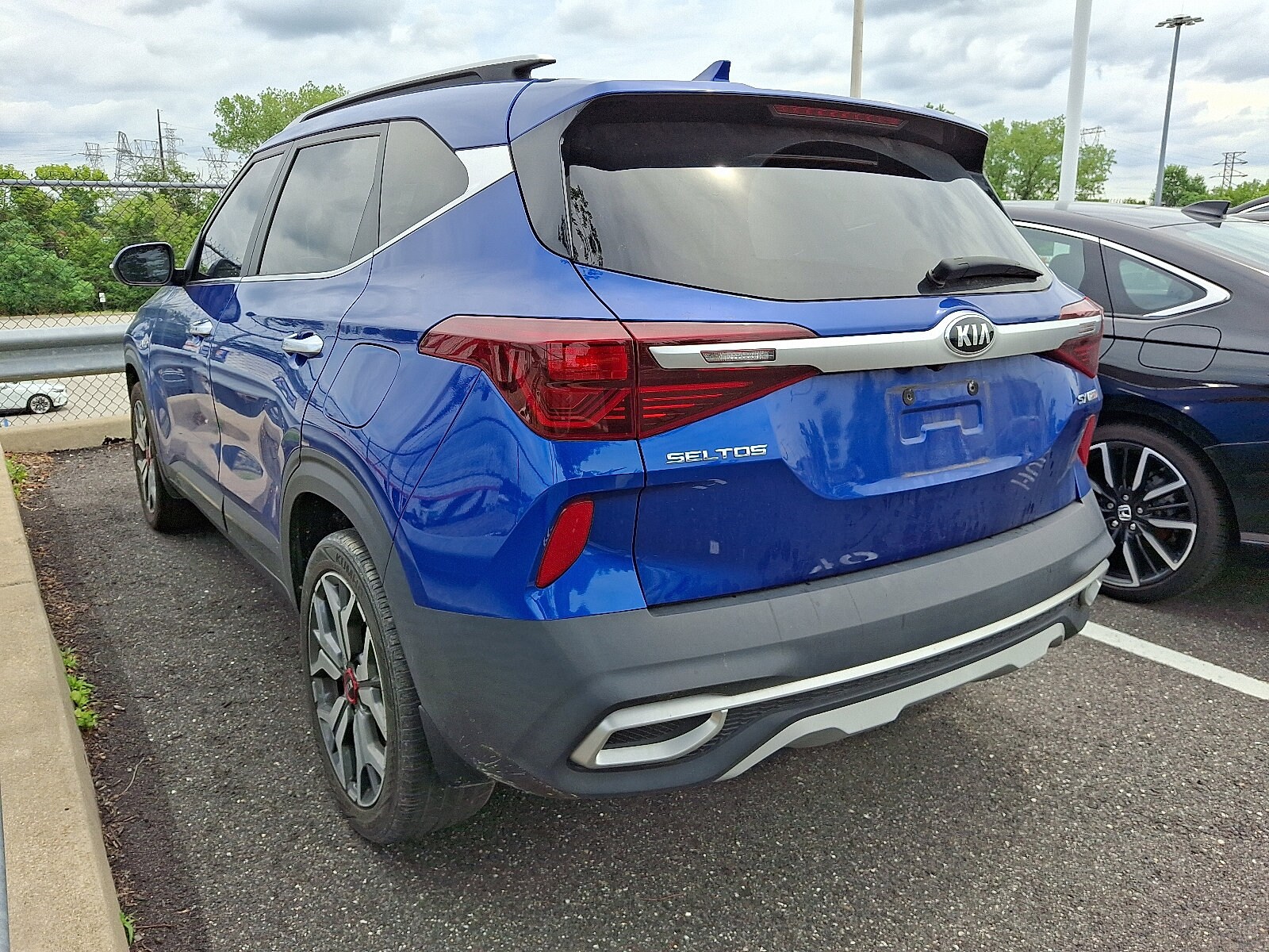 2021 Kia Seltos SX photo 3