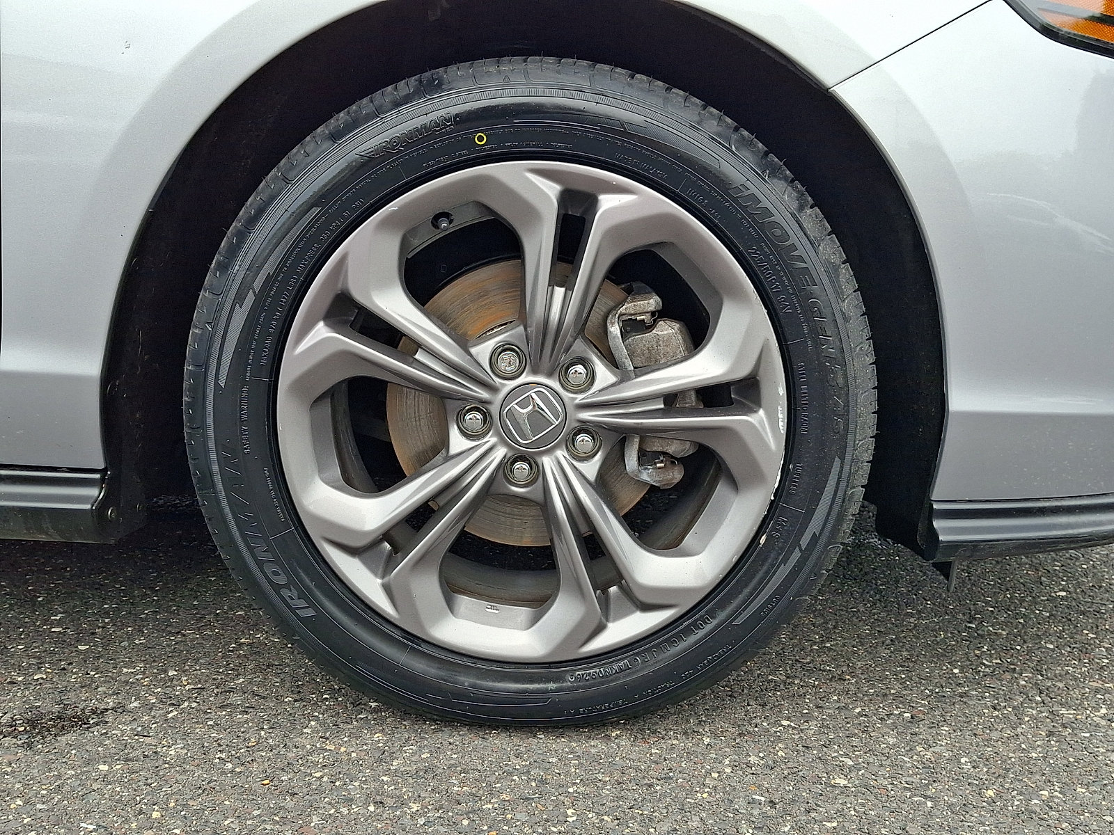 2024 Honda Accord EX - Photo 8