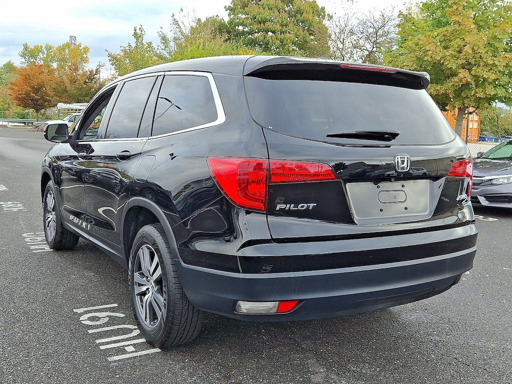 Used 2018 Honda Pilot EX-L AWD SUV