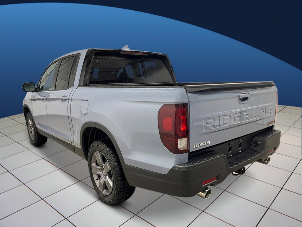 2026 Honda Ridgeline TrailSport photo 2