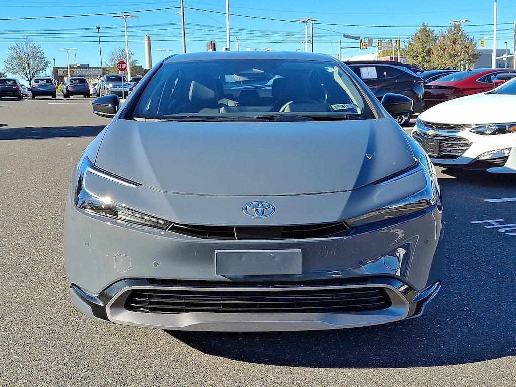 Used 2023 Toyota Prius XLE Hatchback