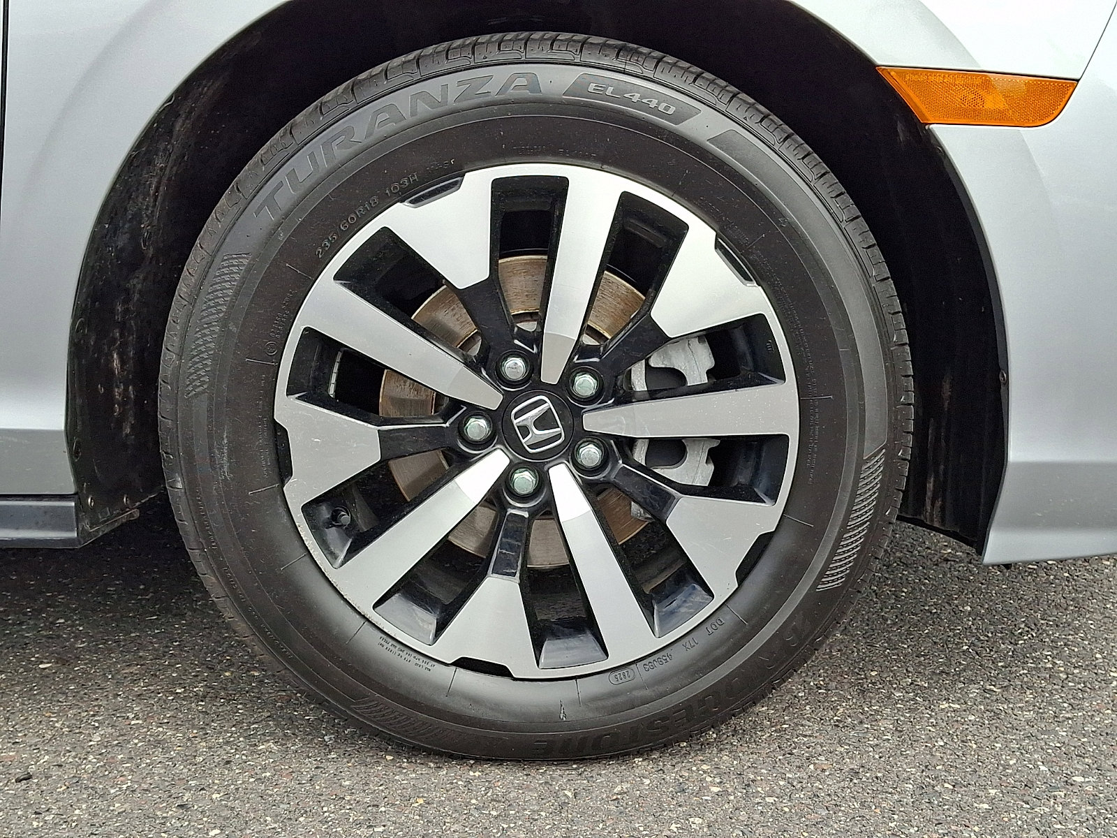 2026 Honda Odyssey EX-L - Photo 8
