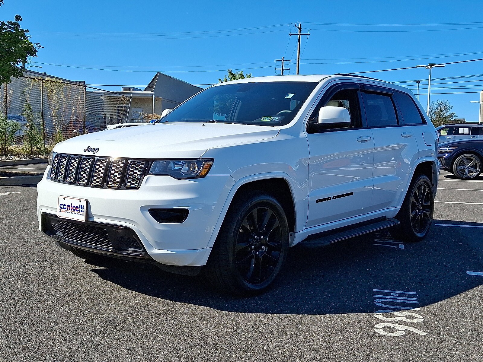 2020 Jeep Grand Cherokee Altitude photo 3