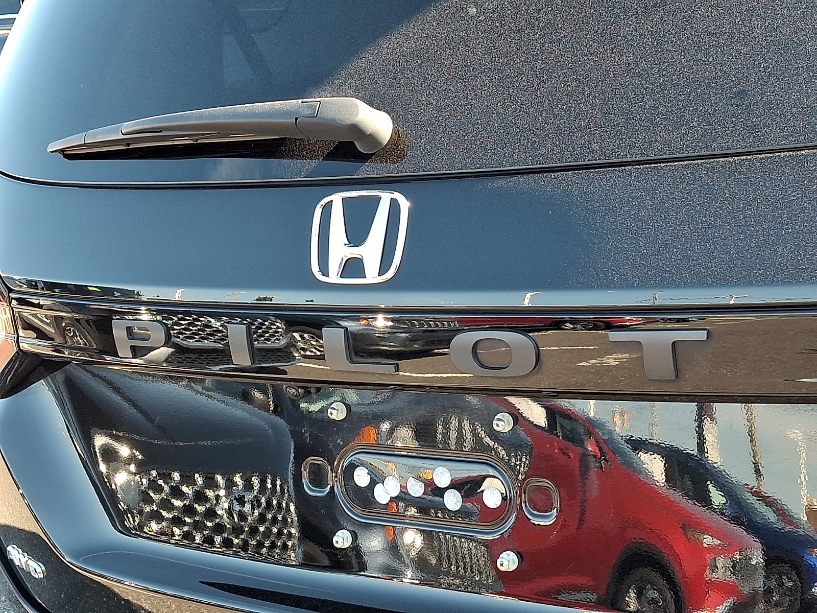 2023 Honda Pilot Elite - Photo 31