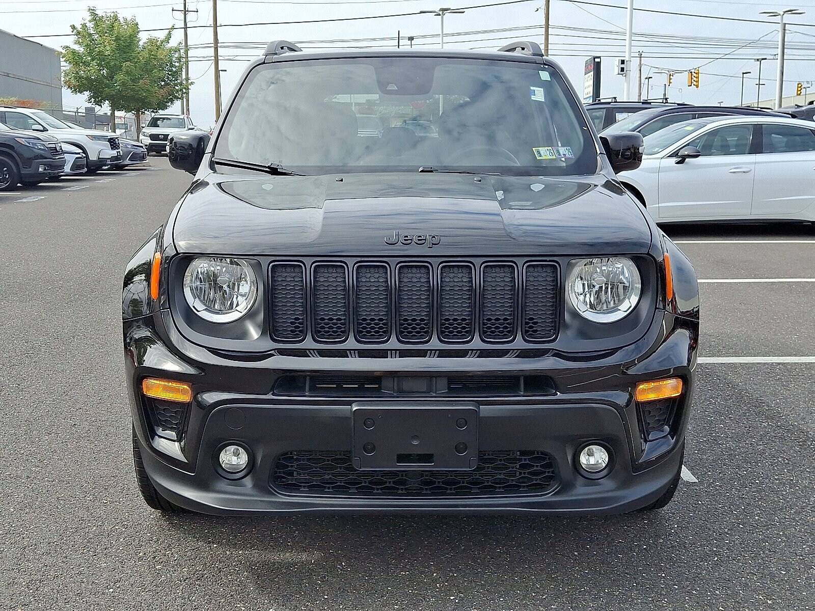 2022 Jeep Renegade Latitude photo 2