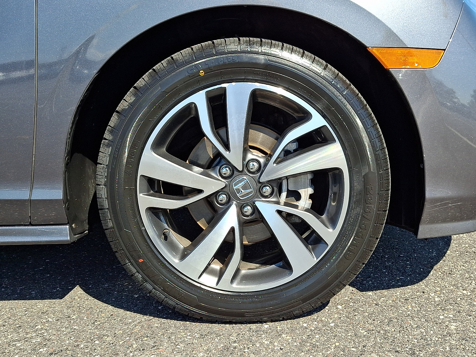 2024 Honda Odyssey Touring - Photo 8