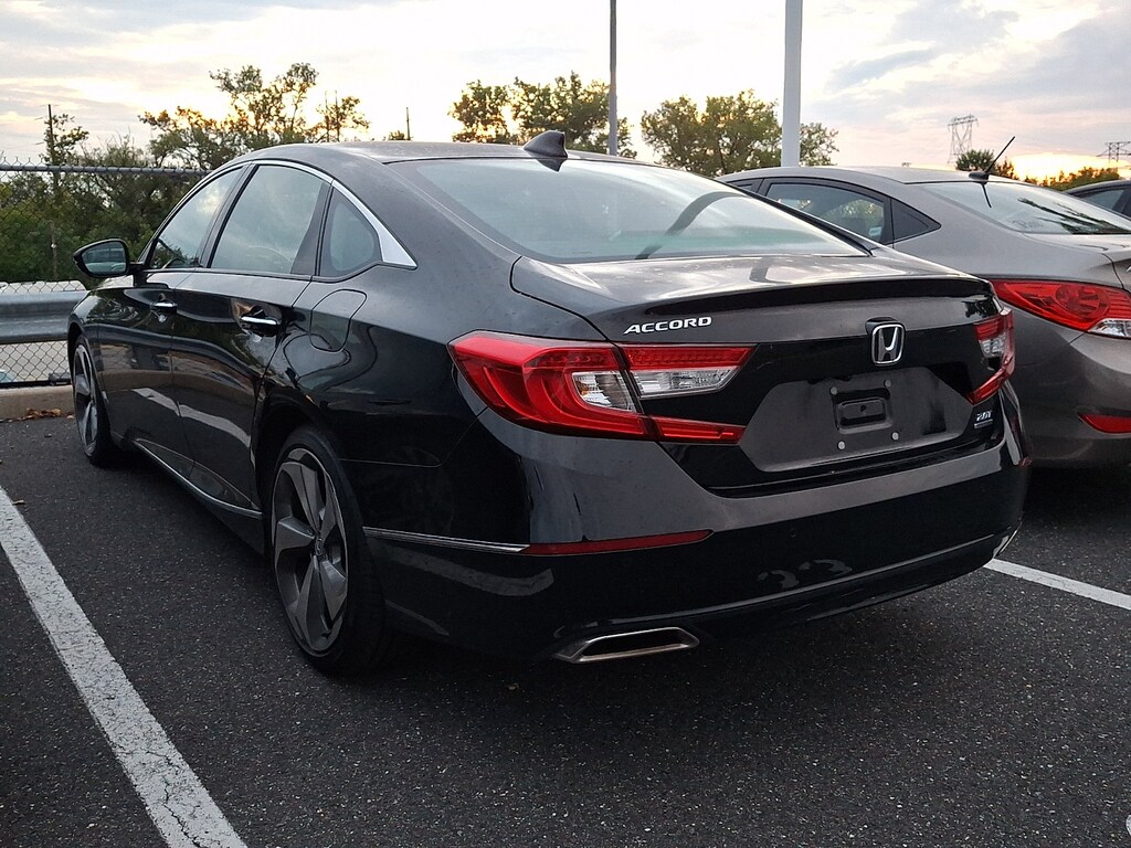 Used 2020 Honda Accord Touring 2.0T Sedan