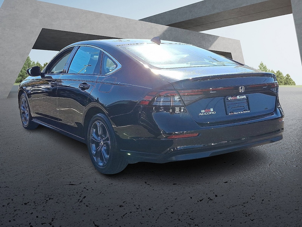 Used 2024 Honda Accord EX Sedan