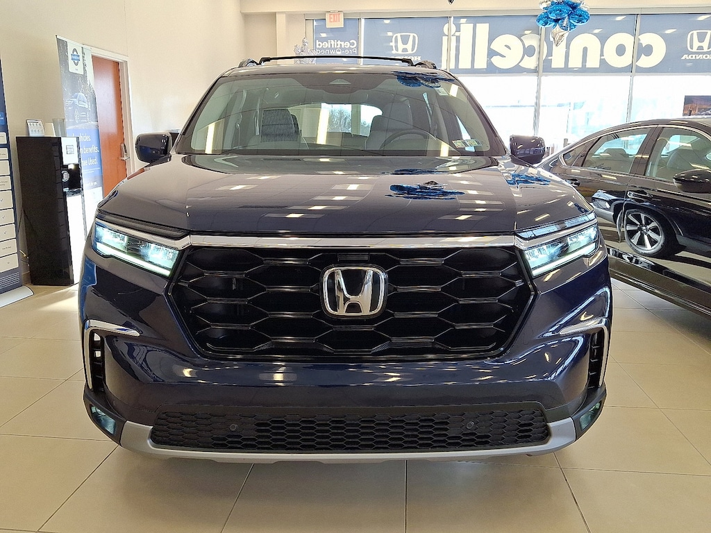 Certified 2023 Honda Pilot Touring SUV