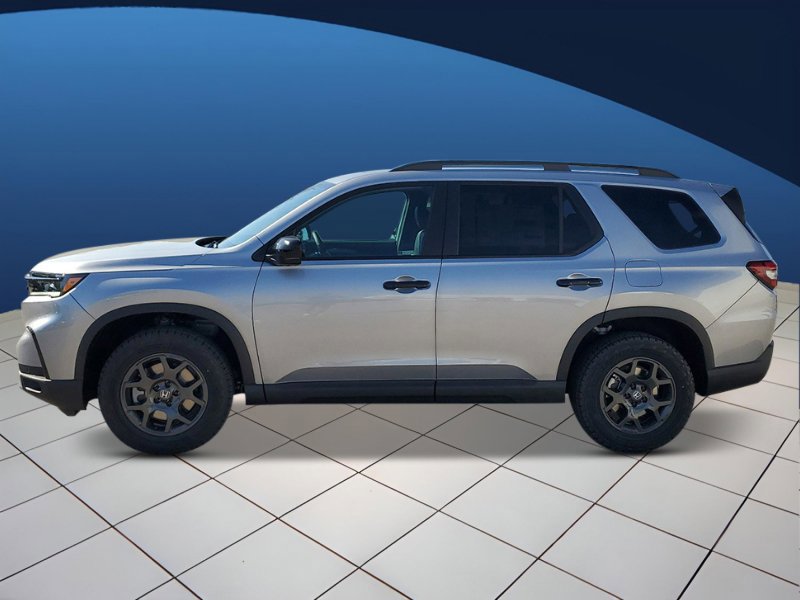 2025 Honda Pilot TrailSport photo 2