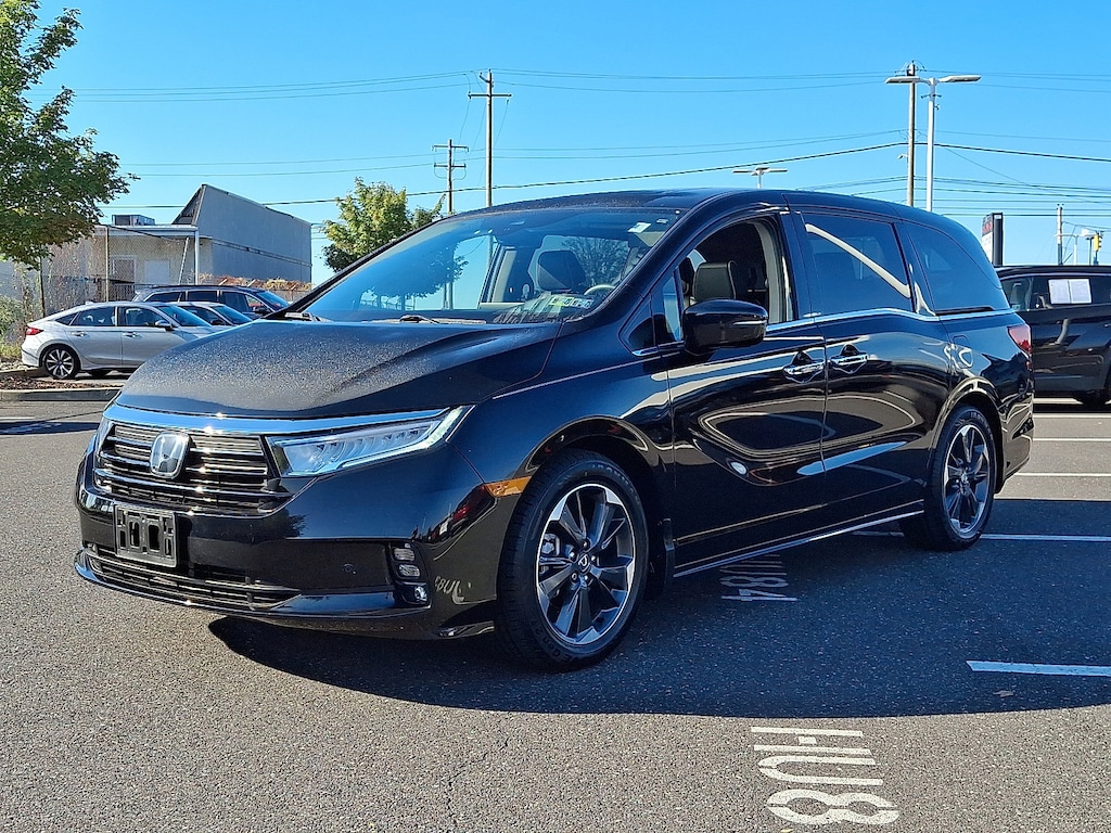 Certified 2023 Honda Odyssey Elite Van