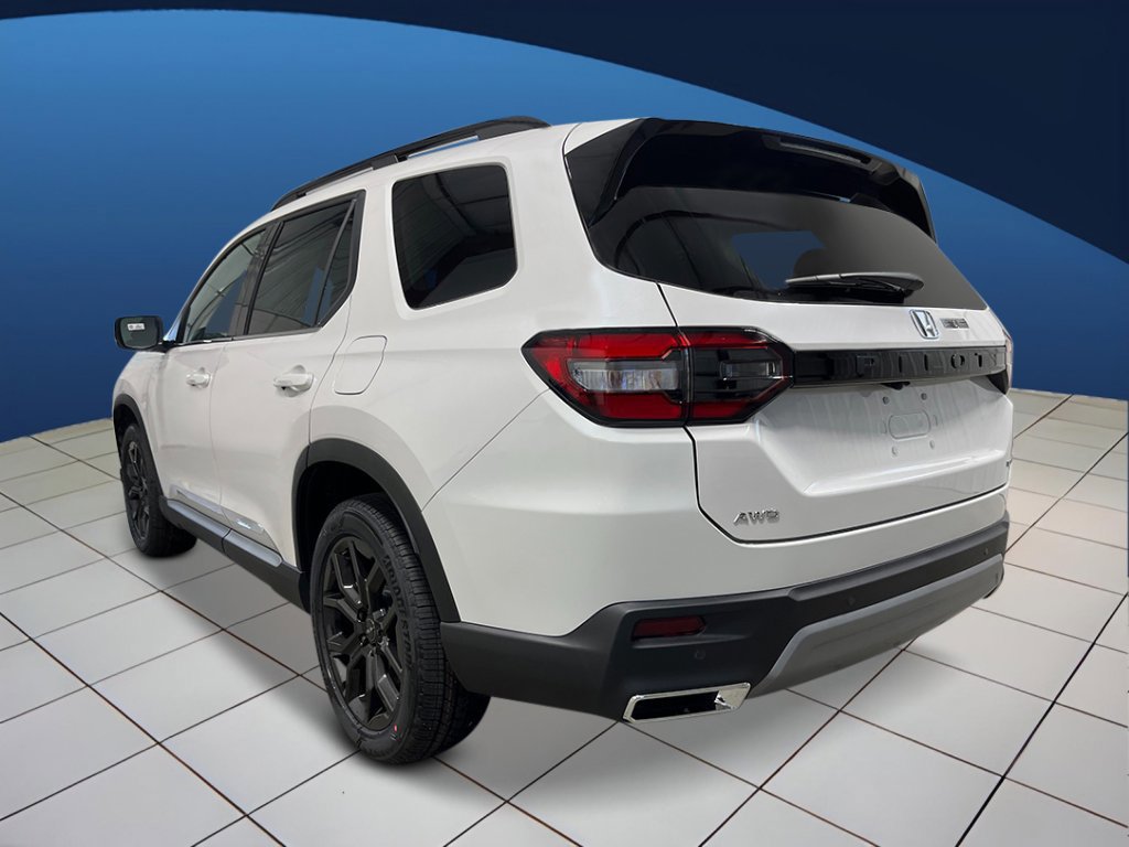 2025 Honda Pilot Touring photo 2