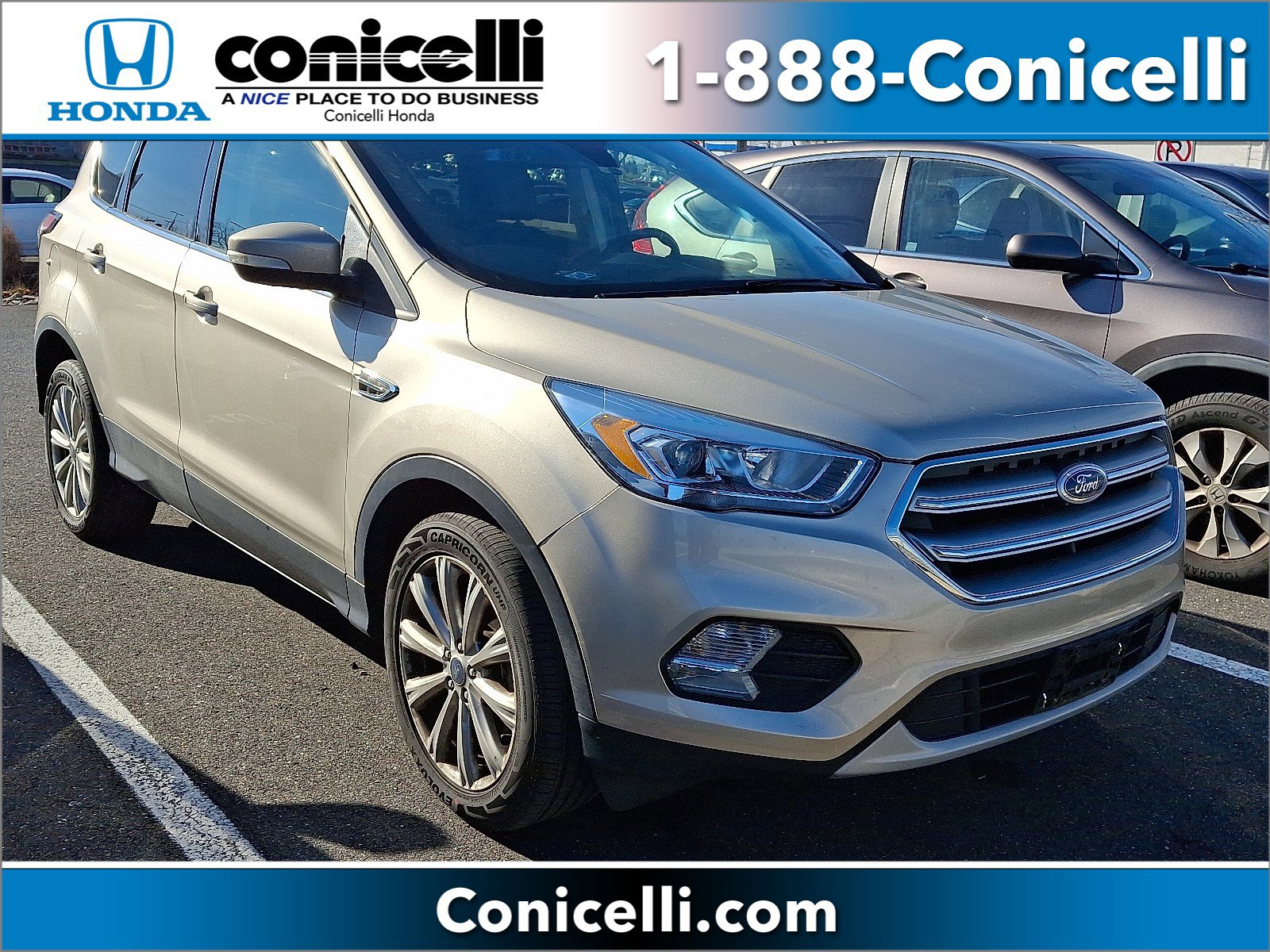 2017 Ford Escape Titanium's photo