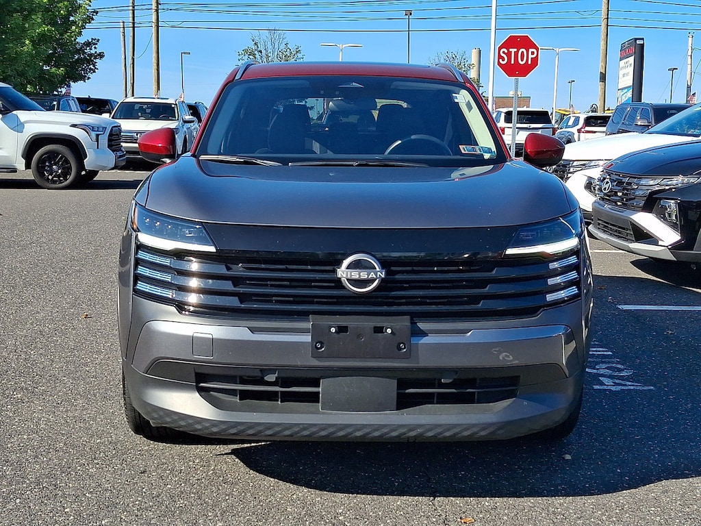 Used 2025 Nissan Kicks SV SUV