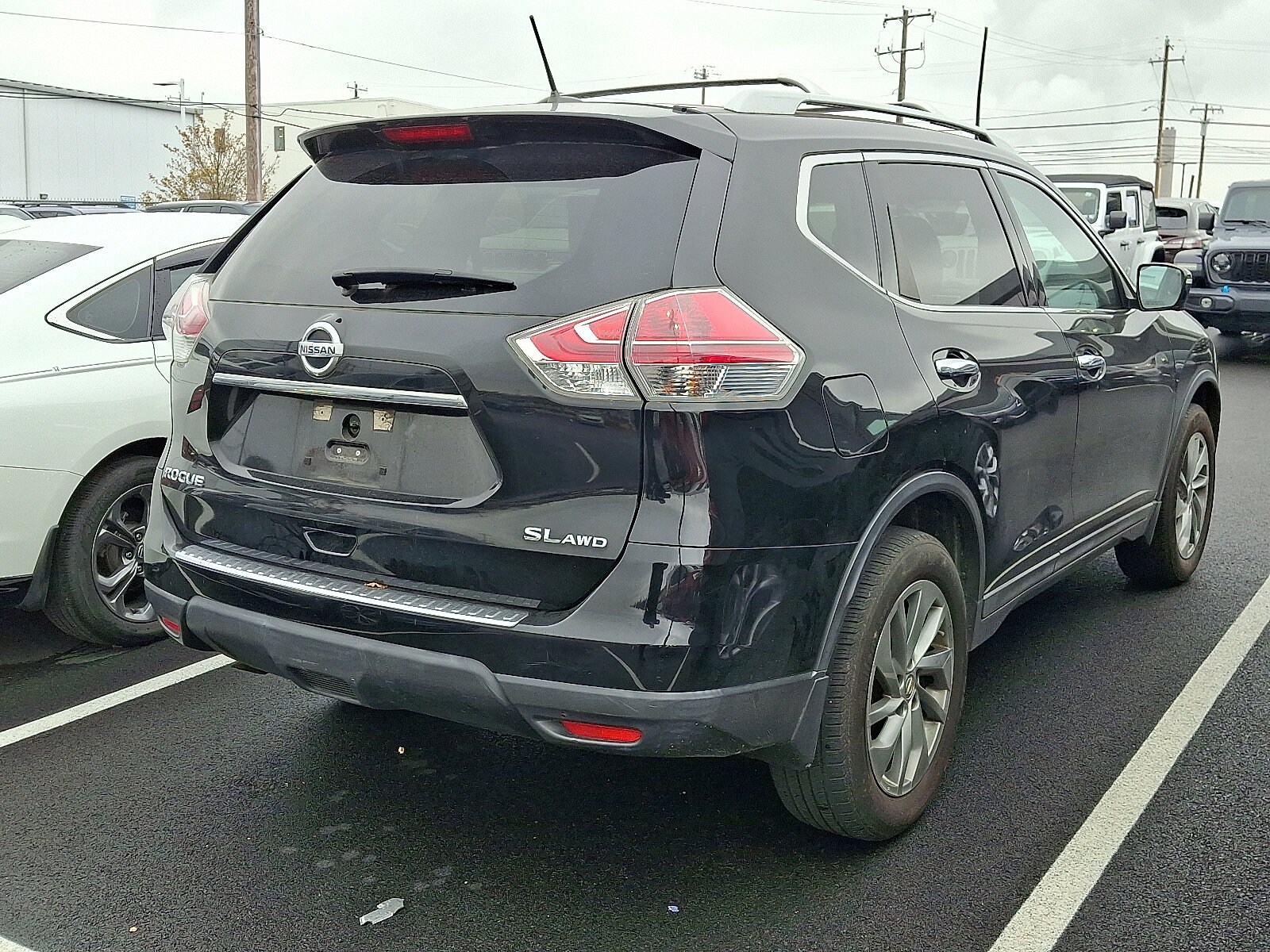 2015 Nissan Rogue SL photo 4