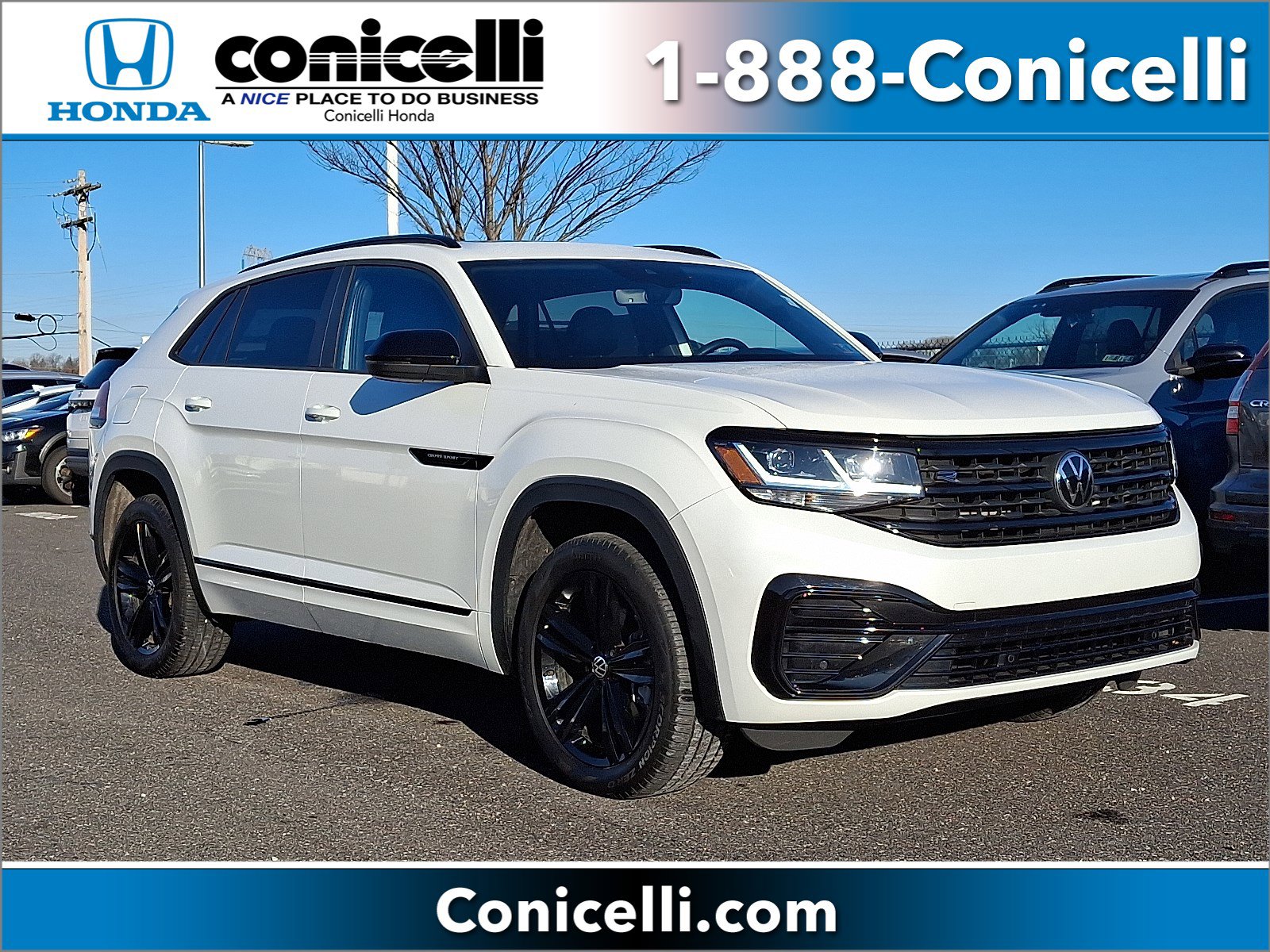 2023 Volkswagen Atlas Cross Sport SEL R-Line Black's photo