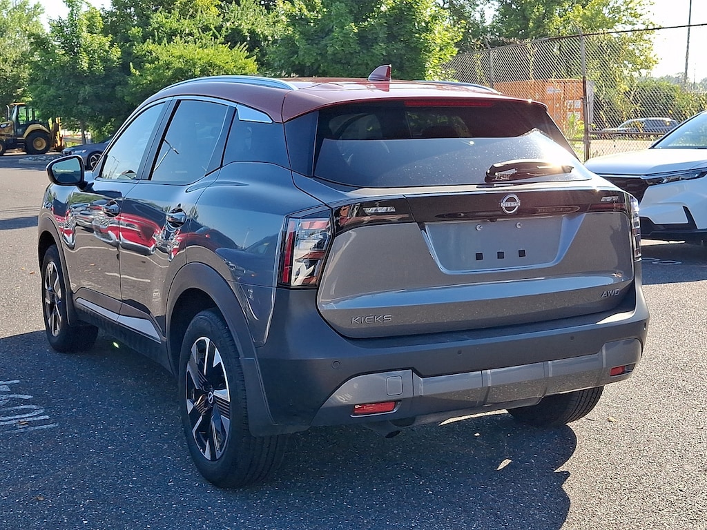 Used 2025 Nissan Kicks SV SUV