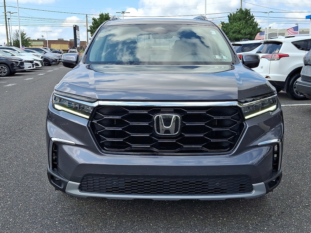 Certified 2024 Honda Pilot Touring SUV