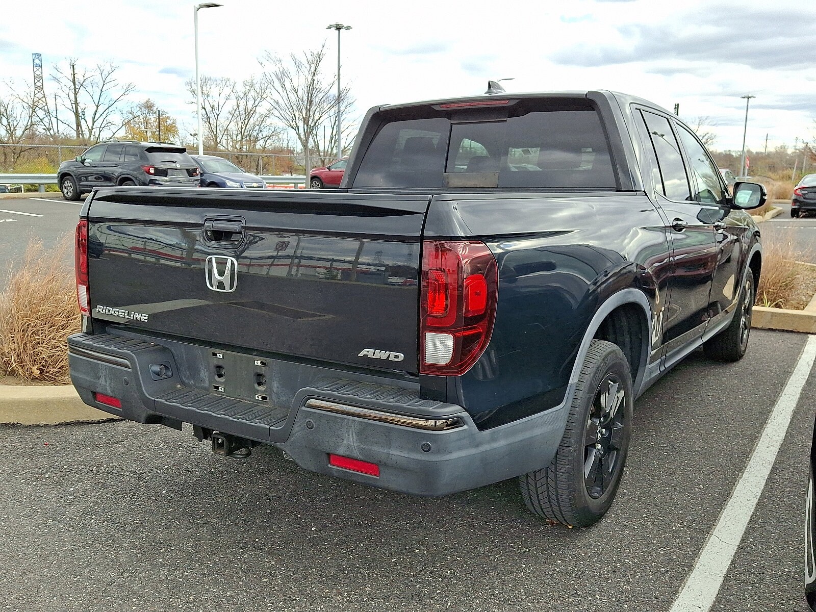 2019 Honda Ridgeline Black Edition photo 3