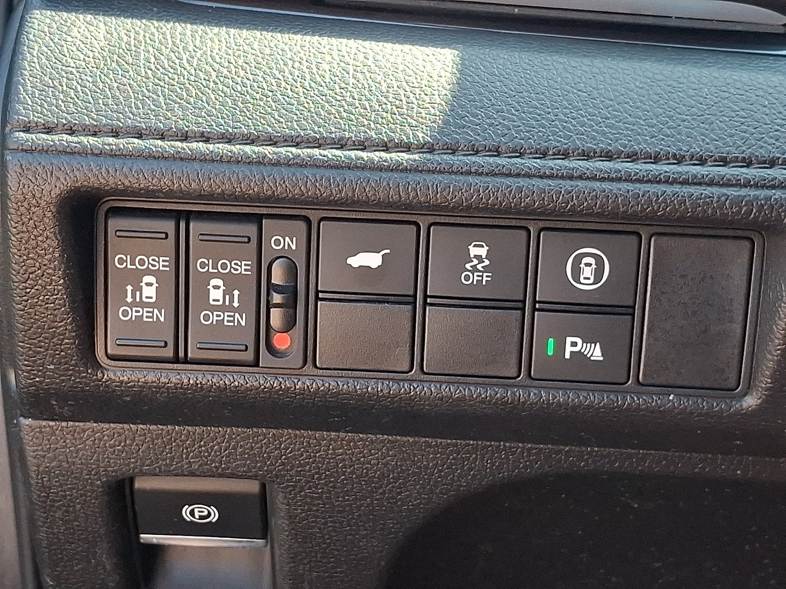 2024 Honda Odyssey Touring - Photo 27