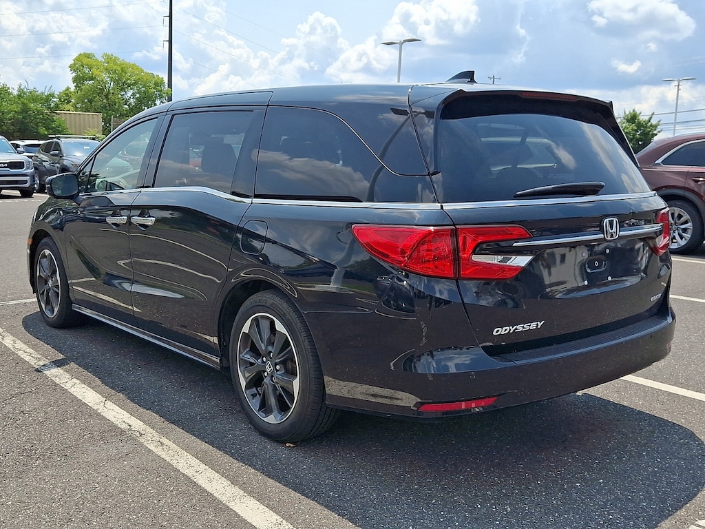 Certified 2023 Honda Odyssey Elite Van